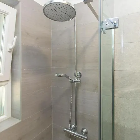 Dalmati House 게스트하우스 3*